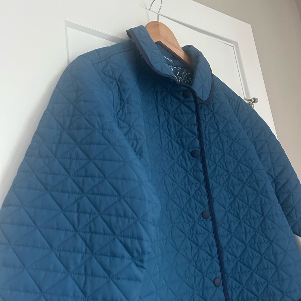 Lands End Women Reversable Insulated Barn Coat size XL - Picture 7 of 9